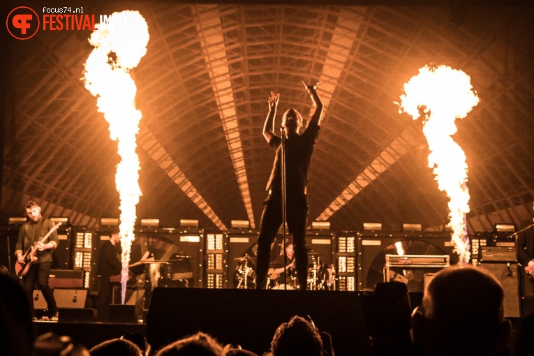 Editors op Lowlands 2017 - Zaterdag foto