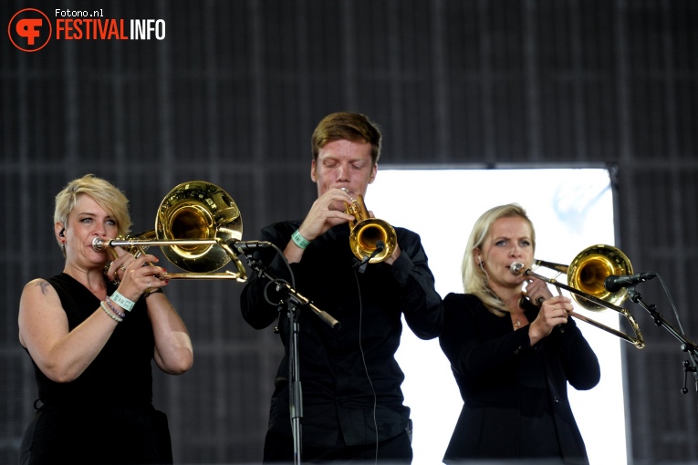 Kovacs op Lowlands 2017 - Zaterdag foto