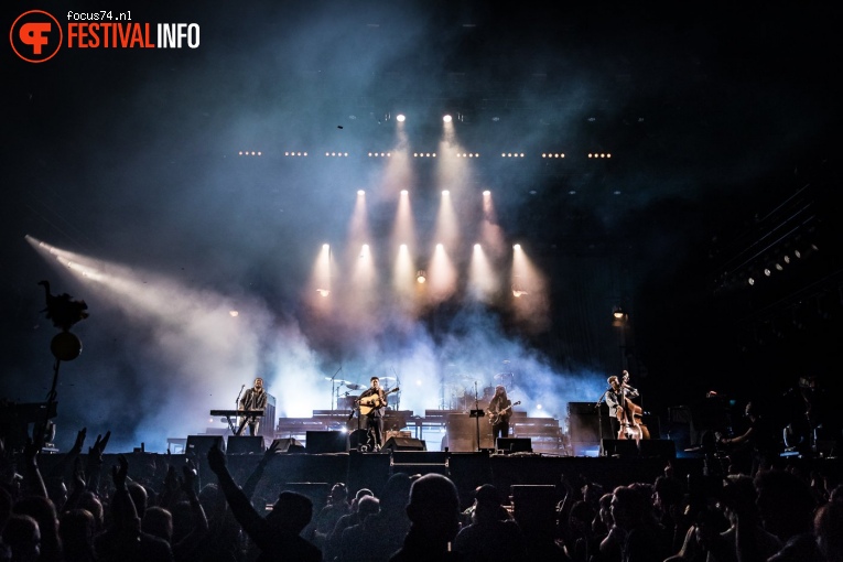 Mumford and Sons op Lowlands 2017 - Zondag foto
