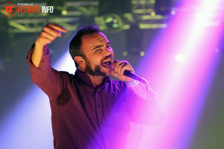 Future Islands op Lowlands 2017 - Zondag foto