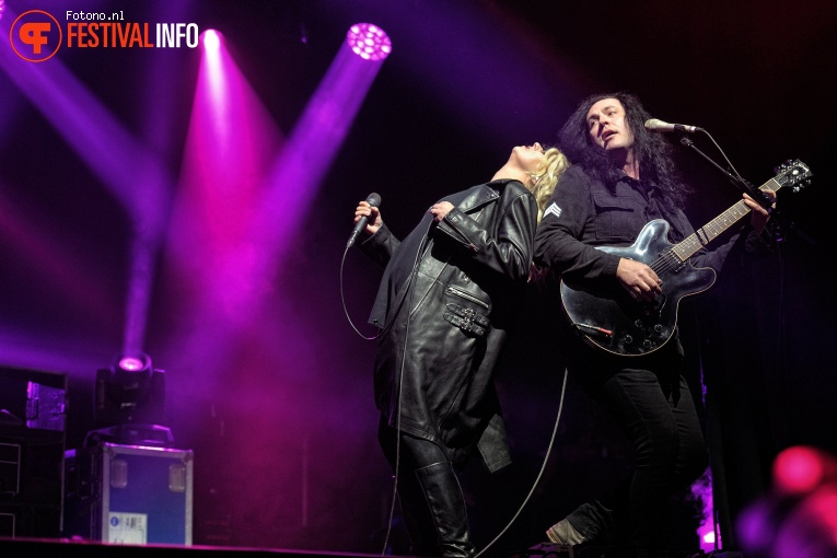 The Pretty Reckless op Lowlands 2017 - Zondag foto