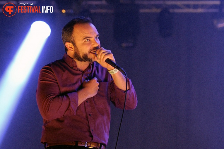 Future Islands op Lowlands 2017 - Zondag foto