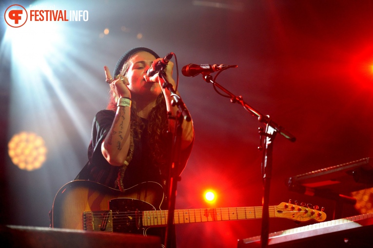 Tash Sultana op Lowlands 2017 - Zondag foto