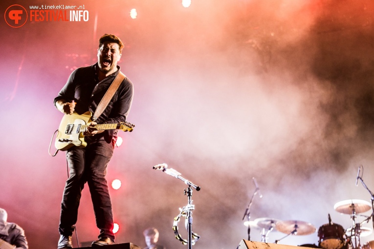 Mumford and Sons op Pukkelpop 2017 - Zaterdag foto