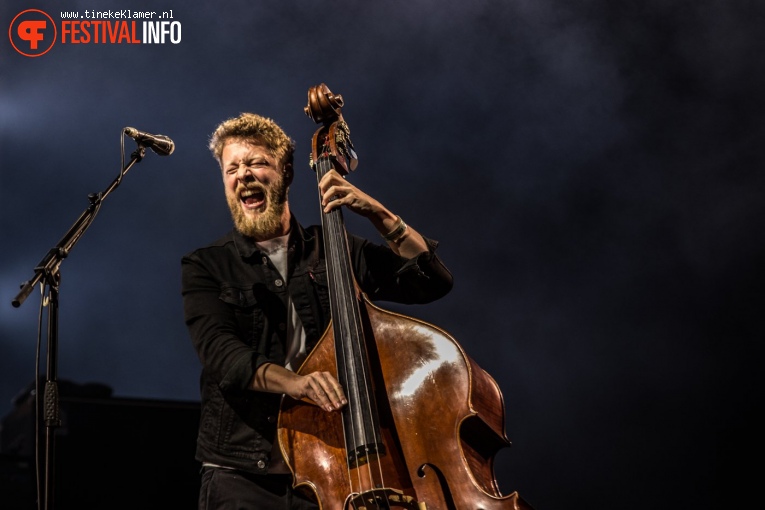 Mumford and Sons op Pukkelpop 2017 - Zaterdag foto