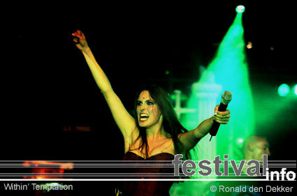 Within Temptation op Aalst Rockt 2003 foto
