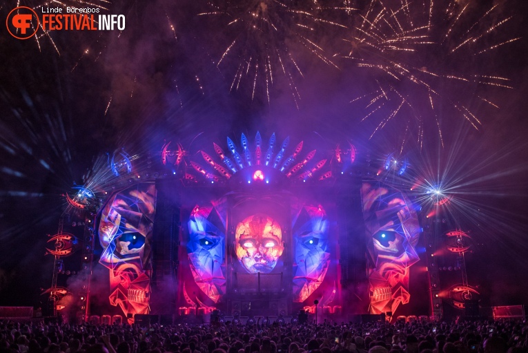 Gunz For Hire op Mysteryland 2017 - Zaterdag foto