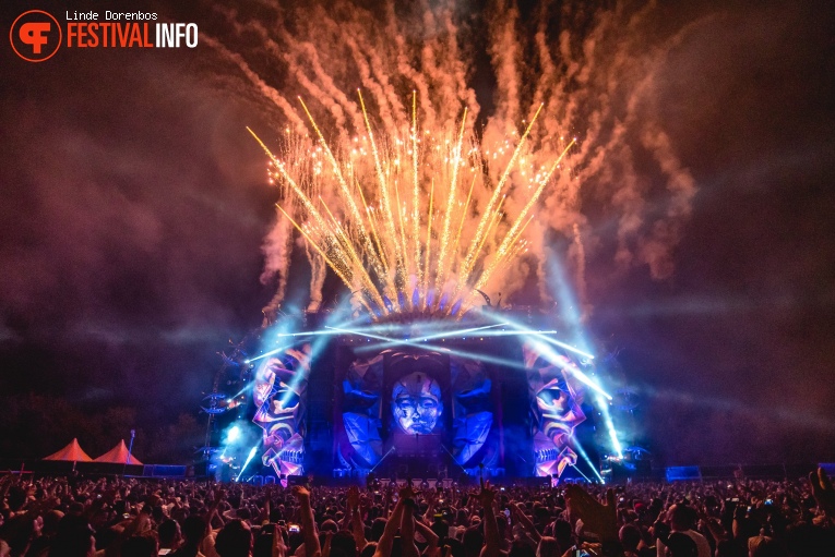 Gunz For Hire op Mysteryland 2017 - Zaterdag foto