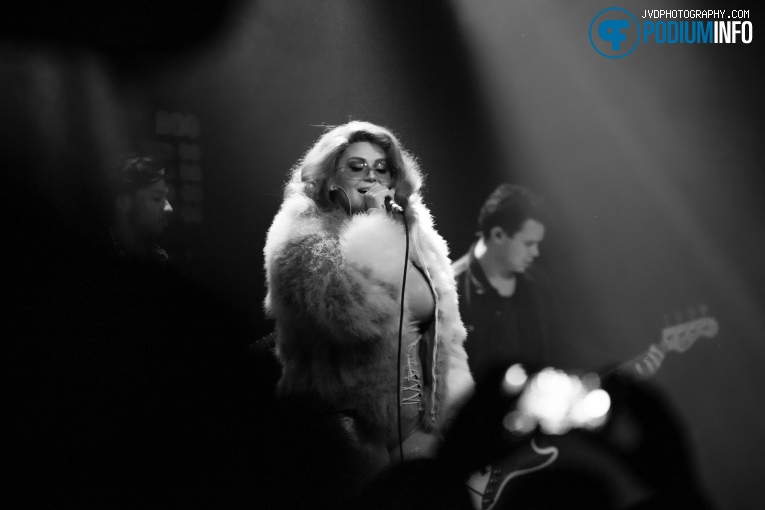 Roxeanne Hazes op Roxeanne Hazes - 7/9 - Melkweg foto