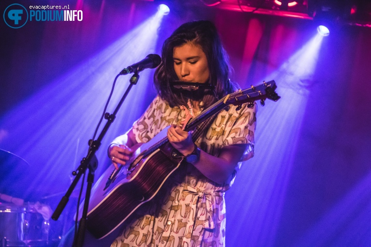 Laura Sjin op Christopher Paul Stelling - 12/09 - Sugarfactory foto