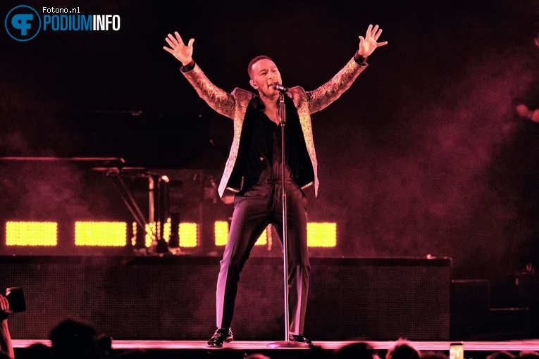 John Legend op John Legend - 22/09 - Ziggo Dome foto