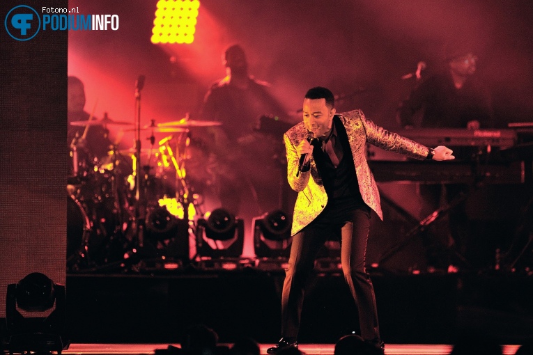 John Legend op John Legend - 22/09 - Ziggo Dome foto