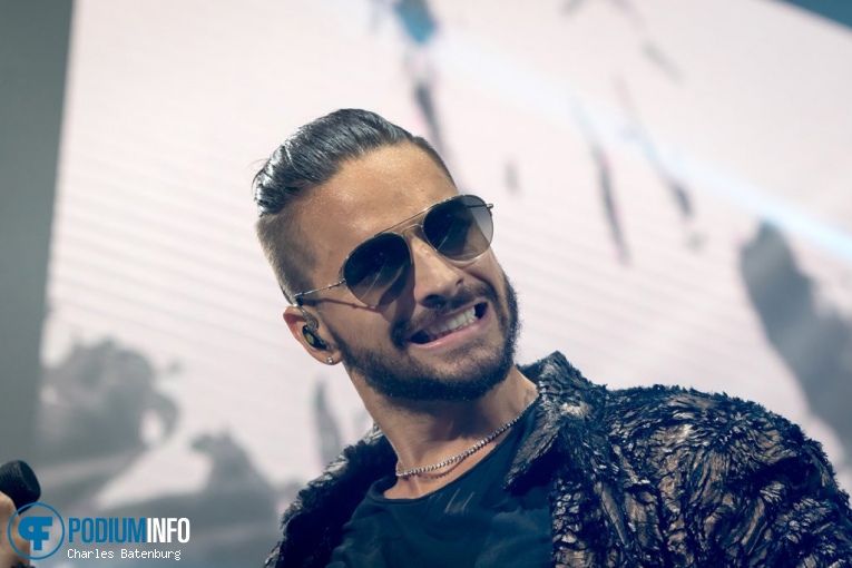 Maluma op Maluma - 29/09 - Afas Live foto