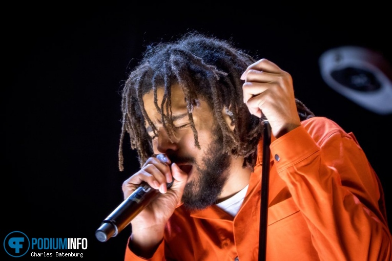 J. Cole op J. Cole - 05/10 - Ziggo Dome foto