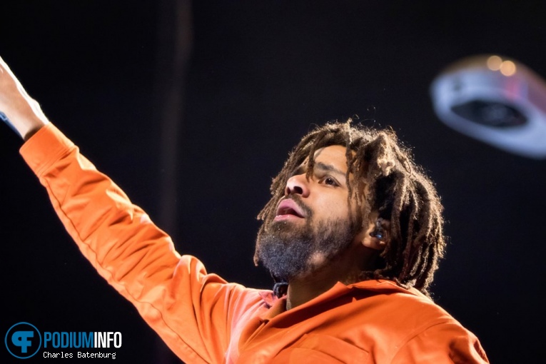 J. Cole op J. Cole - 05/10 - Ziggo Dome foto