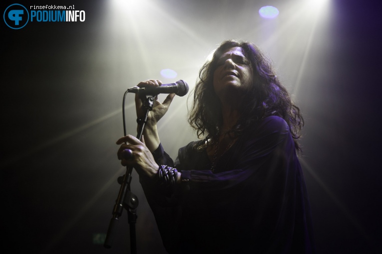 Sari Schorr & The Engine Room op Sari Schorr - 05/10 - De Helling foto