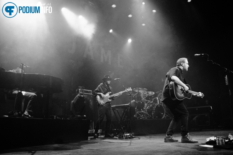 Gavin James op Gavin James - 07/10 - Effenaar foto