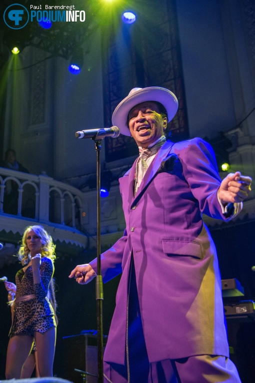 Kid Creole & The Coconuts op Kid Creole and the Coconuts - 11/10 - Paradiso foto