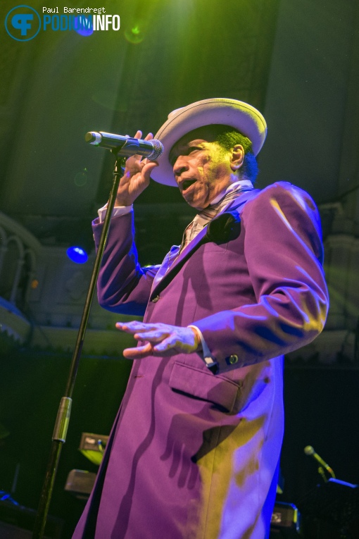 Kid Creole & The Coconuts op Kid Creole and the Coconuts - 11/10 - Paradiso foto