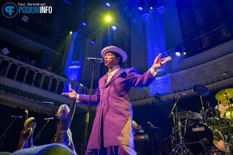 Kid Creole & The Coconuts op Kid Creole and the Coconuts - 11/10 - Paradiso foto