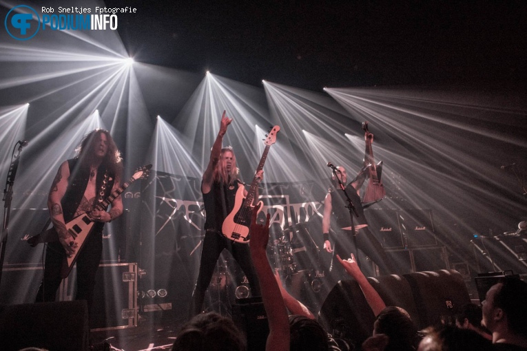 Airbourne - 13/10 - Melkweg foto