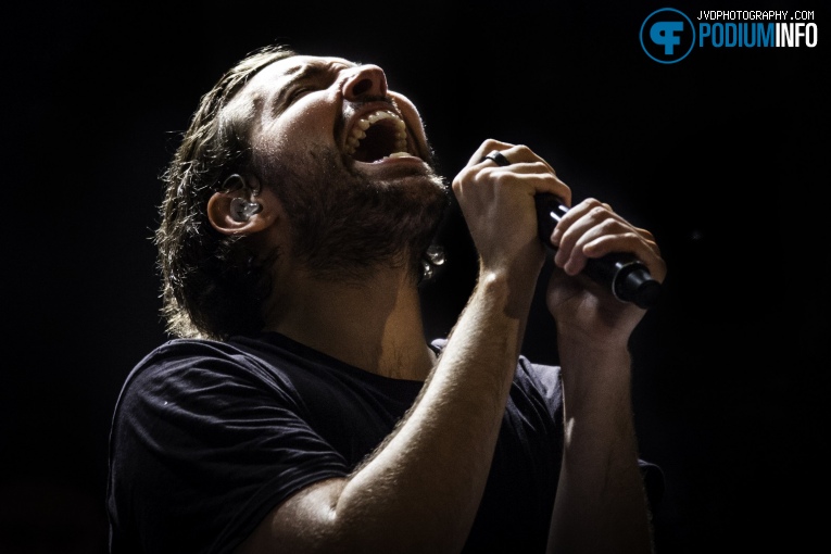 You Me At Six op You Me At Six - 20/10 - Dynamo foto
