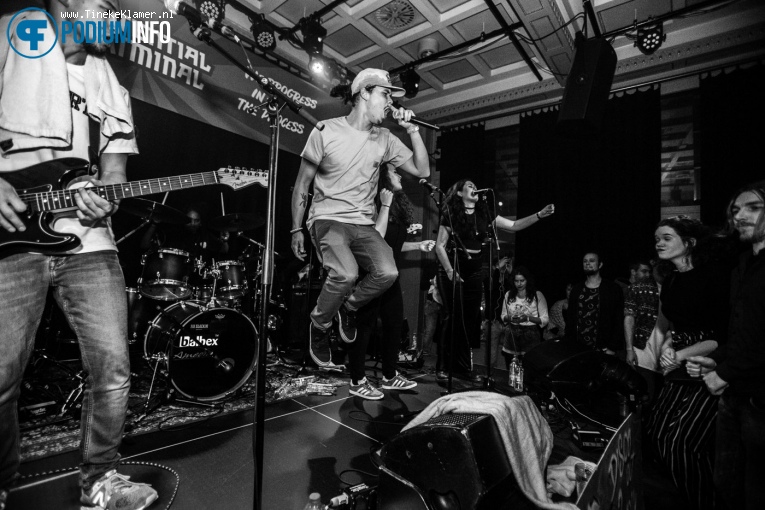 Potential Criminal op Potential Criminal - 20/10 - Luxor Live foto
