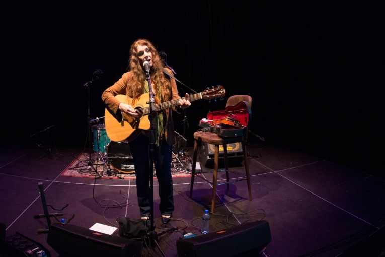 Kate McCloud op Ramblin' Roots 2017 foto