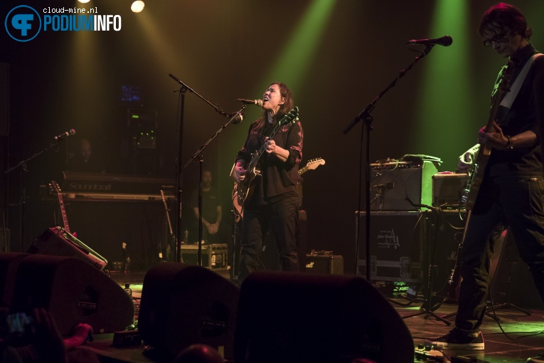 Foto The Breeders op The Breeders - 21/10 - Melkweg