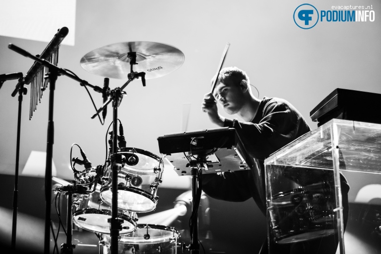 Mura Masa op Mura Masa - 25/10 - TivoliVredenburg foto