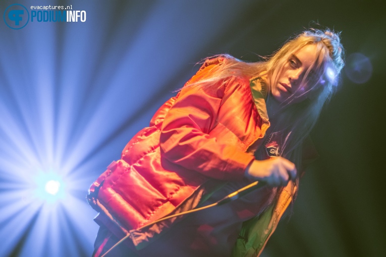 Billie Eilish op Billie Eilish - 27/10 - Melkweg Upstairs foto