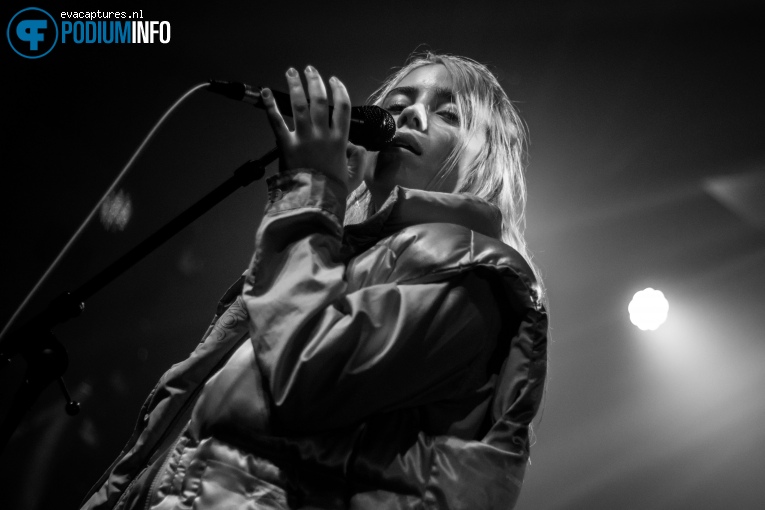 Billie Eilish op Billie Eilish - 27/10 - Melkweg Upstairs foto