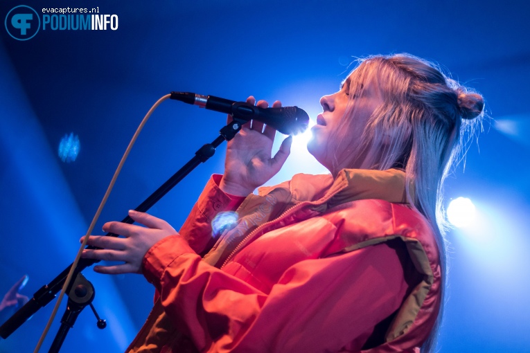 Billie Eilish op Billie Eilish - 27/10 - Melkweg Upstairs foto