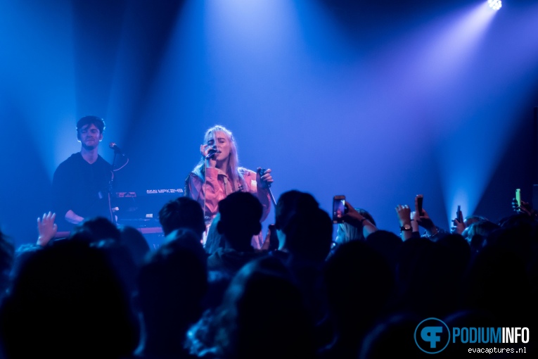 Billie Eilish op Billie Eilish - 27/10 - Melkweg Upstairs foto