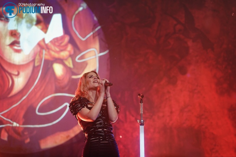 Delain op Delain - 31/10 - TivoliVredenburg foto