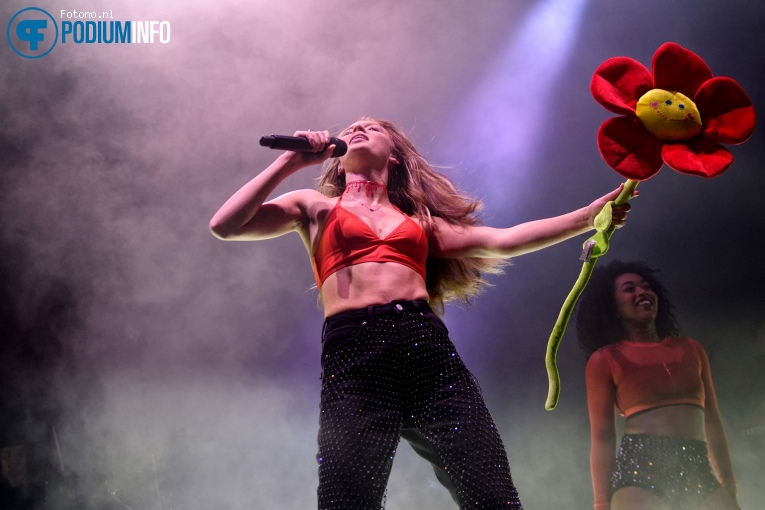 Zara Larsson op Zara Larsson - AFAS Live - 31/10 foto