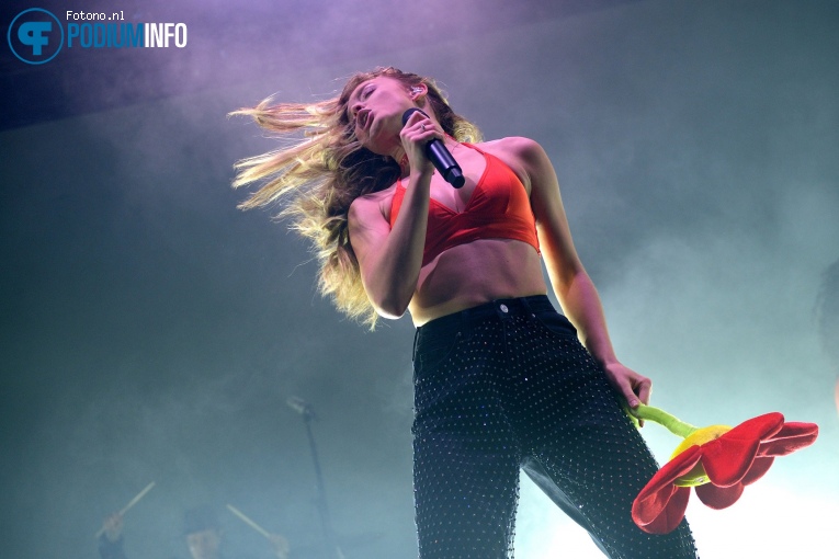Zara Larsson op Zara Larsson - AFAS Live - 31/10 foto