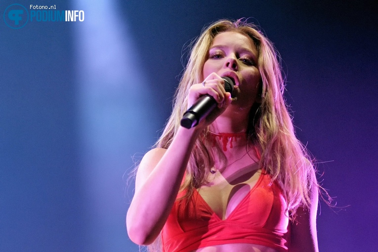 Zara Larsson op Zara Larsson - AFAS Live - 31/10 foto
