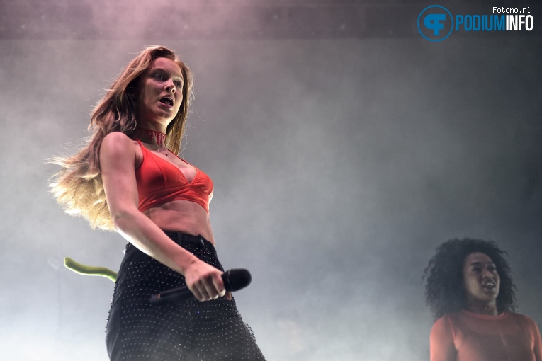 Zara Larsson op Zara Larsson - AFAS Live - 31/10 foto