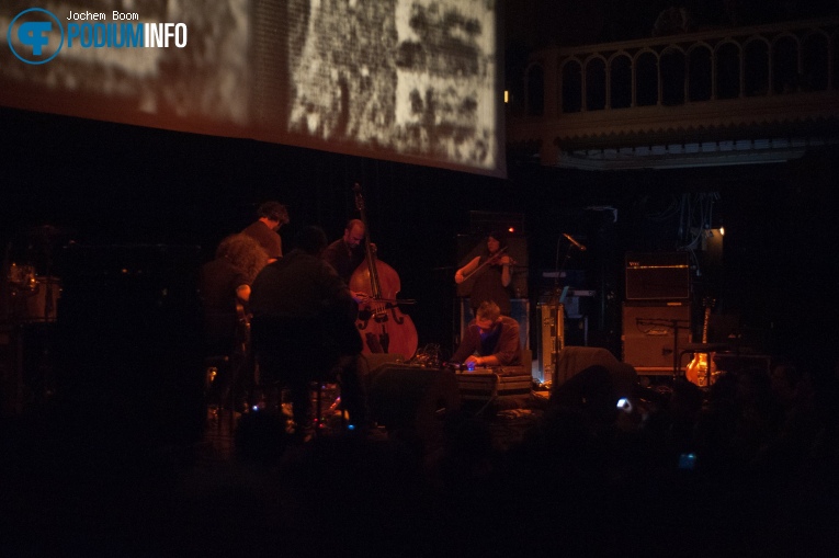 godspeed you! black emperor op Godspeed You! Black Emperor - 2/11 - Paradiso foto