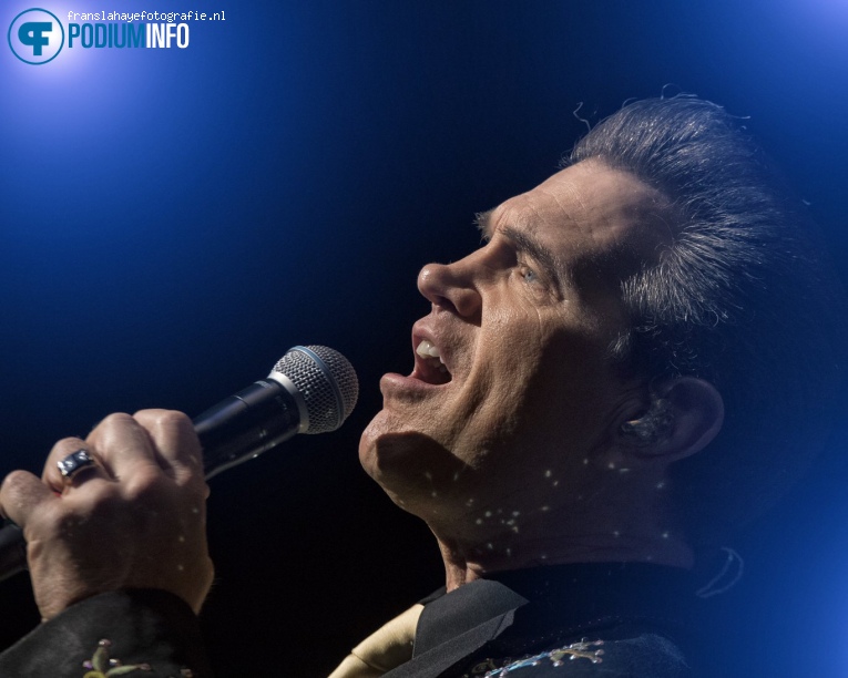 Chris Isaak op Chris Isaak - 3/11 - 013 foto