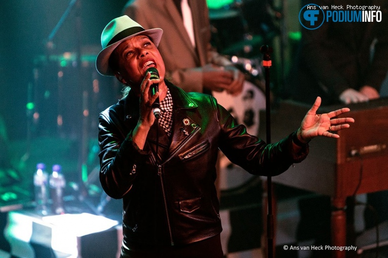 The Selecter op The Beat / The Selecter - 27/10 - Melkweg foto