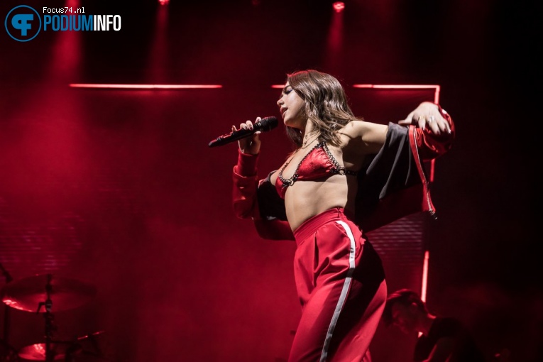 Dua Lipa op Dua Lipa - 5/11 - AFAS Live foto