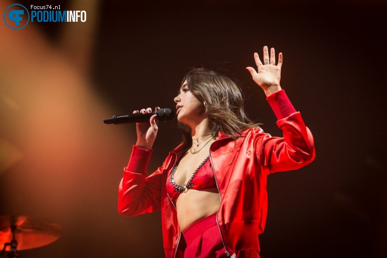 Dua Lipa op Dua Lipa - 5/11 - AFAS Live foto