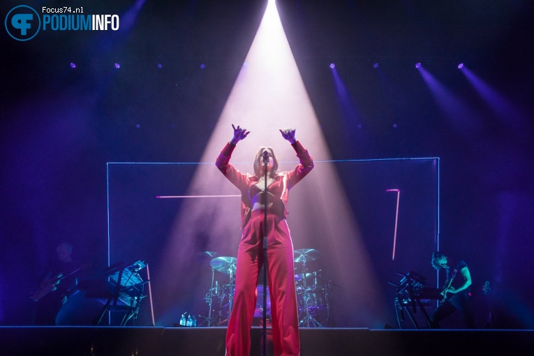 Dua Lipa op Dua Lipa - 5/11 - AFAS Live foto