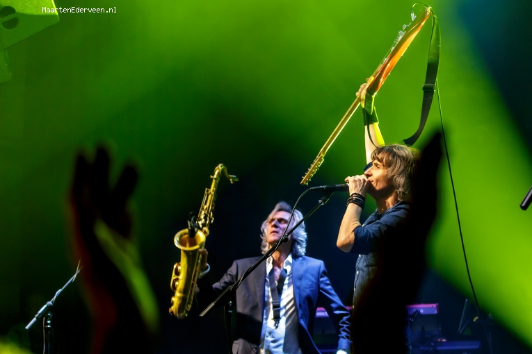 Foto The Dire Straits Experience op The Dire Straits - 5/11 - Paard