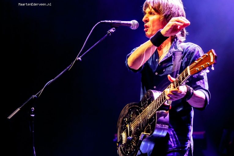 Foto The Dire Straits Experience op The Dire Straits - 5/11 - Paard