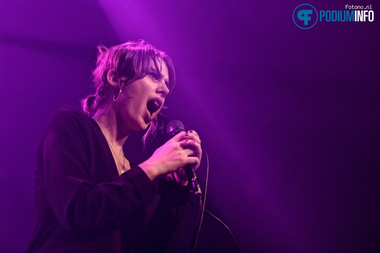 Wolf Alice op Wolf Alice - 03/11 - Melkweg foto