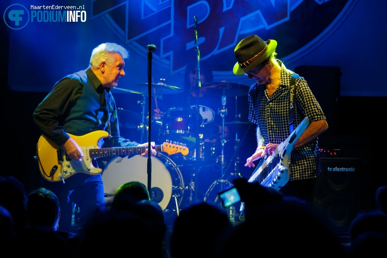 Manfred Mann's Earth Band op Manfred Mann's Earth Band - 11/11 - Boerderij foto