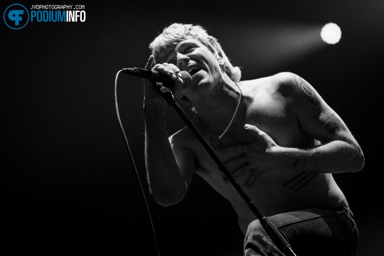 PEARS op Rise Against - 12/11 - Afas Live foto